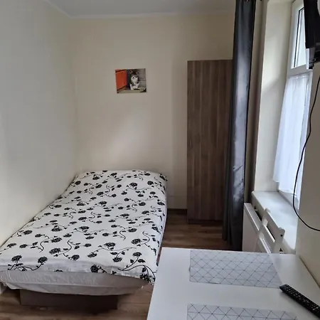 Kamienica Przy Jeziorku Magistrackim Apartment *